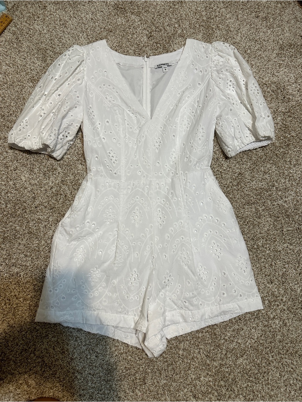 Express White Eyelet Puff Sleeve Romper